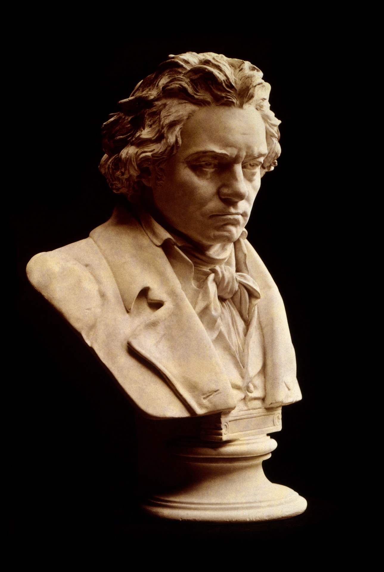 a bust of beethoven